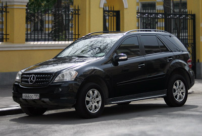 Mercedes-Benz (ML W164, 300Hp)